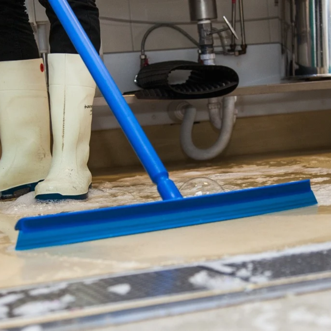 One-Piece Wiper | Hygienic Floor Water Removal